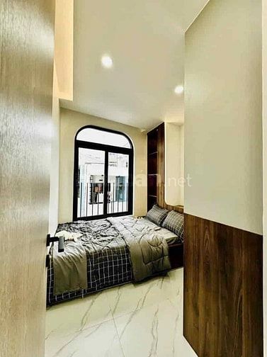 Bán ngộp căn phú nhuận 40m2 3ty200TL có Shr Lh ngay để ko bỏ lỡ 