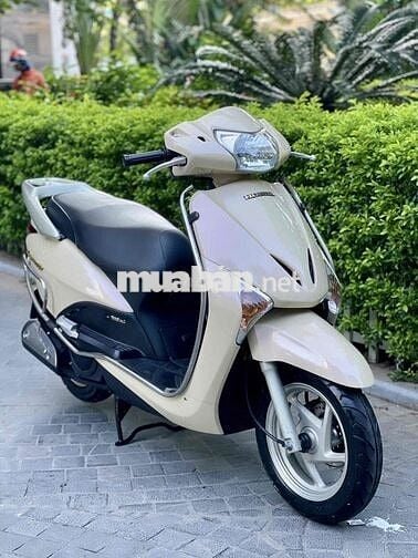 Honda Lead màu vàng be chính chủ sử dụng !