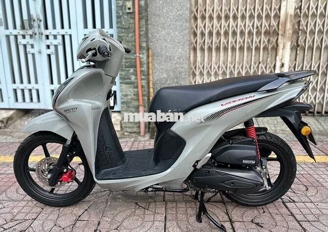 Vision bánh lớn 2023 màu xám xi măng BSTP 9 Chủ