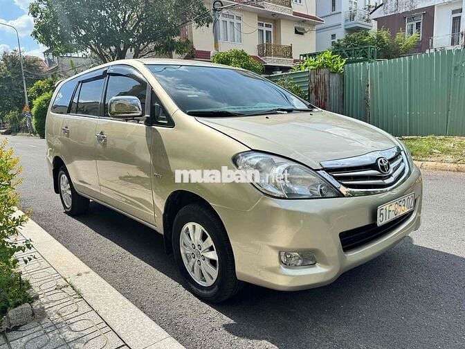Toyota Innova 2009 G - 170000 km