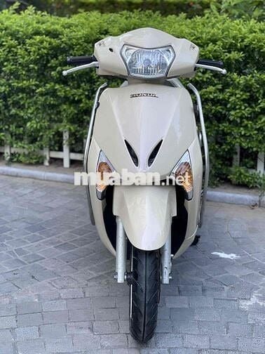 Honda Lead màu vàng be chính chủ sử dụng !