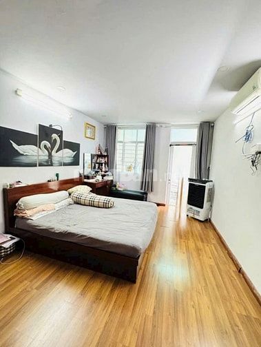 Hẻm Trường Sa cách mặt tiền 30m,Nở Hậu,Được xây 4Tầng, Siêu Thị,Tr học