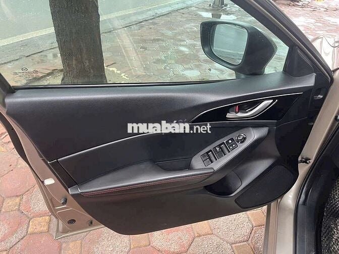 Mazda 3 2014 1.5 AT Sedan - 100000 km