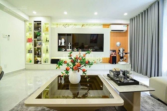 Cần bán gấp căn nhà Lý Thái Tổ - Quận 3 - Giá hạ còn 4 tỷ 250