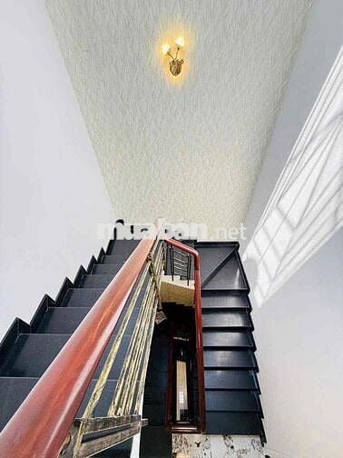 Nhà HXH Huỳnh Văn Nghệ, P12, GV Giáp Tân Bình