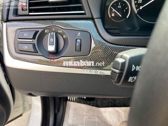 BMW 520i – Series 5 Màu trắng-2015