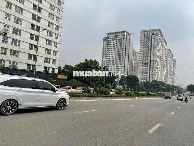 Siêu Phẩm Đông La, Hoài Đức. 150m2 5 tầng giá 7.99 tỷ, ô tô tránh, kin