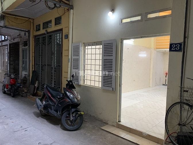 Cho thuê nhà 40m2 phố Đốc Ngữ, Ba Đình, HN (Chính chủ)