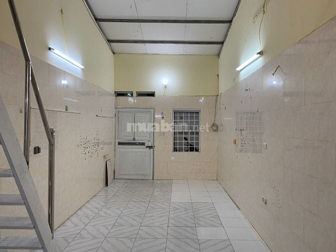 Cho thuê nhà 40m2 phố Đốc Ngữ, Ba Đình, HN (Chính chủ)