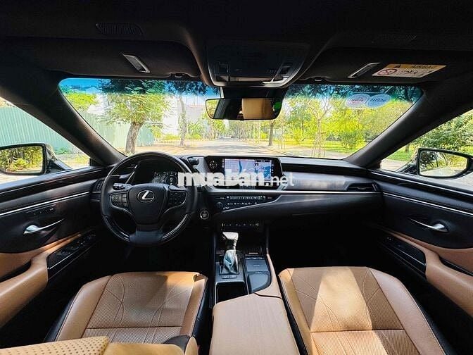 Lexus ES 2019 250 - 68 km