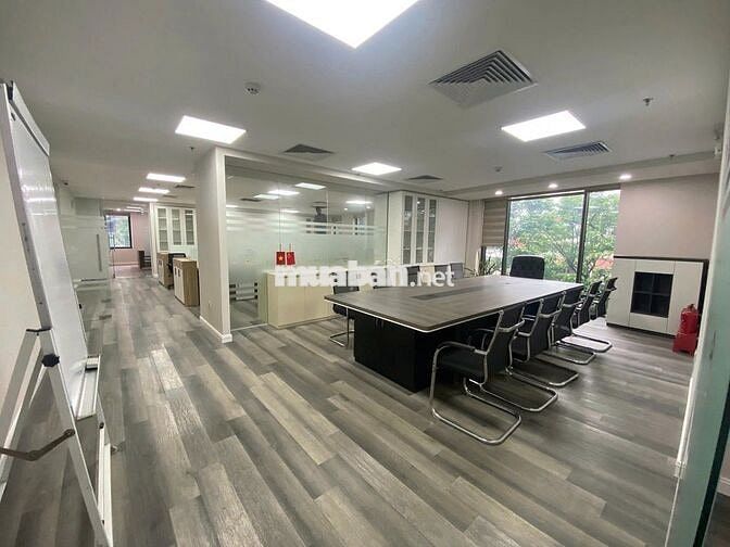 Sàn văn phòng 341m², mặt phố Tô Hiến Thành, giá 190tr