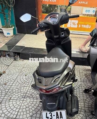 chính chủ ra đi con xe 2025 Vison Nâu Đen