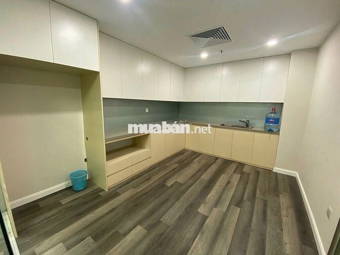 Sàn văn phòng 341m², mặt phố Tô Hiến Thành, giá 190tr