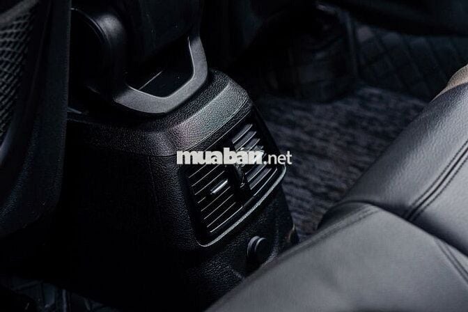 BMW 218i Sản xuất 2016