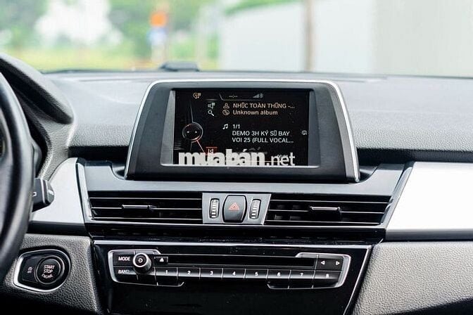 BMW 218i Sản xuất 2016