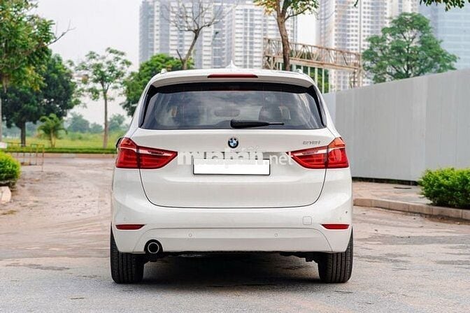 BMW 218i Sản xuất 2016