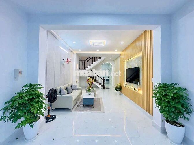 Nhà Đẹp Hiệp Thành 45 4x14m3 tang  4pn funl nt3 pn tặng tivi, sopha ml
