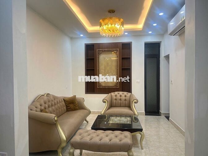 Chính chủ cho thuê nhà tầng 1 trong nhà 5 tầng làm phòng ở, kinh doanh