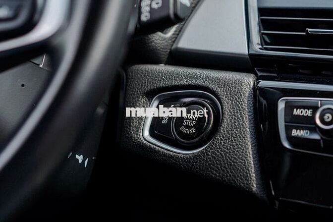 BMW 218i Sản xuất 2016