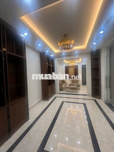 Chính chủ cho thuê nhà tầng 1 trong nhà 5 tầng làm phòng ở, kinh doanh