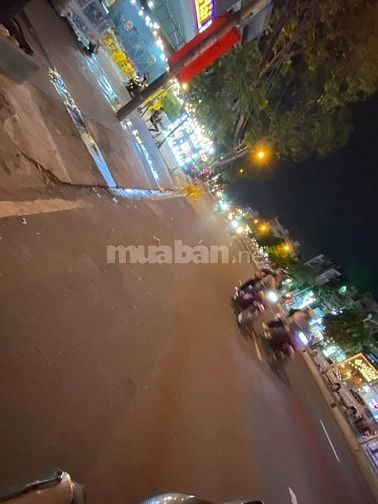 Cho thuê nhà mặt tiền Tên Lửa, P.B.T.Đông B, Q.BT giá 35tr 