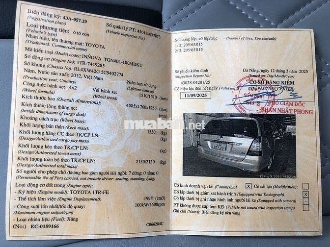 Toyota Innova 2012 2.0E -