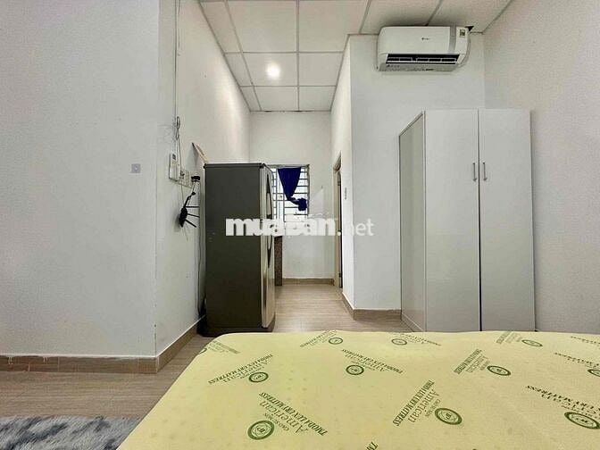 CHO THUÊ CĂN HỘ CỬA SỔ , 28m2 - NGAY TRẦN VĂN ĐANG , TOÀ NHÀ VIETTEL
