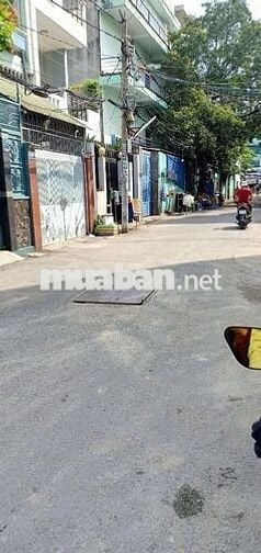 bán nhà cấp 4, DT 71m2, giá 1,6 tỷ, Đ.Bà Triệu,Hóc Môn, sổ hồng riêng.