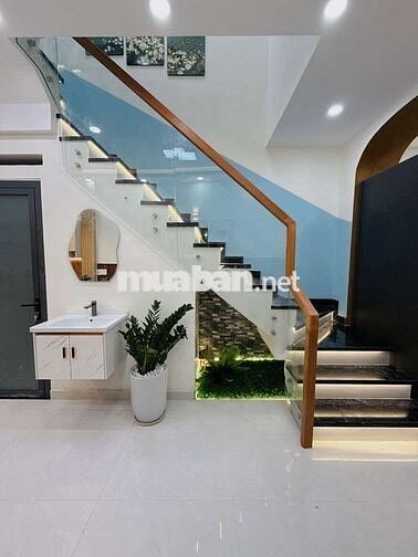 BÁN NHÀ SAT AOEN TÂN PHU XE HƠI ĐỖ CỬA GIÁ NHỈNH 6TY /65M