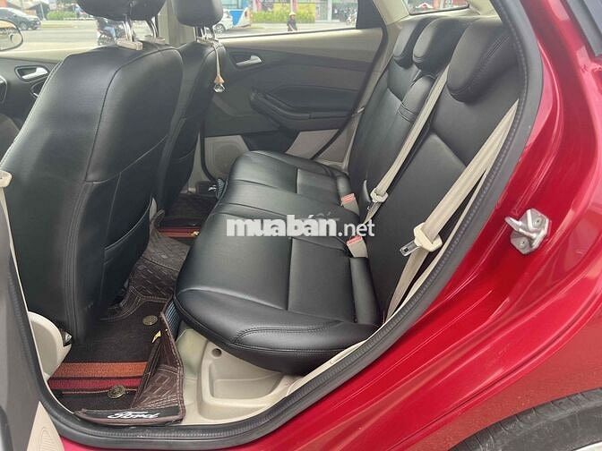Ford Focus 2015 Titanium 2.0 AT - 102000 km