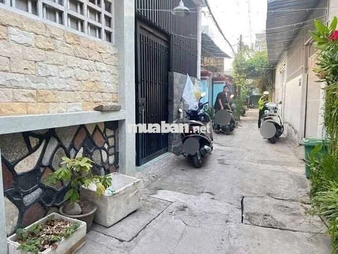 Nhà đẹp 2 tầng ngang 5m sổ hồng hoàn công 4,4ty TL