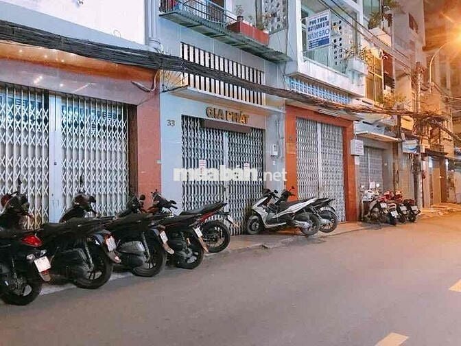 Sang nhượng mặt bằng cafe mặt tiền trung tâm quận 10 360m2
