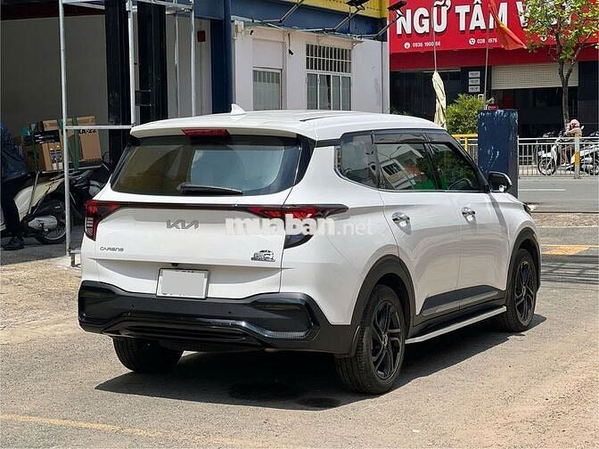 Kia Carens 2023 1.5G IVT - 32000 km nhiều option