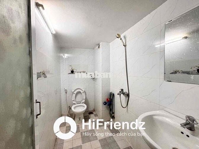 PHÒNG TRỌ BANCOL - CÓ GÁC , GIƯỜNG FULL NT KẾ BÊN AEON TÂN PHÚ - HUIT