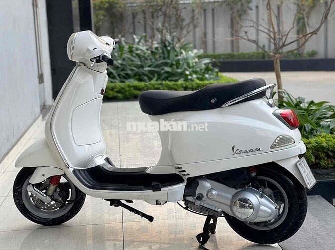 Vespa Lx 125 đăng ký 2011 màu trắng đẹp 6,5tr
