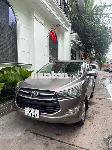 Toyota Innova 2017 2.0E - 112000 km