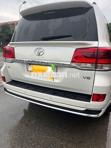 Toyota Land Cruiser 2016 VX 4.6 V8 - 90000 km