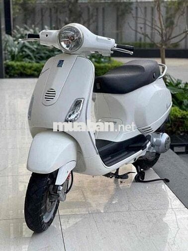 Vespa Lx 125 đăng ký 2011 màu trắng đẹp 6,5tr