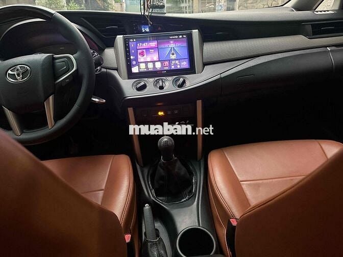 Toyota Innova 2017 2.0E - 112000 km