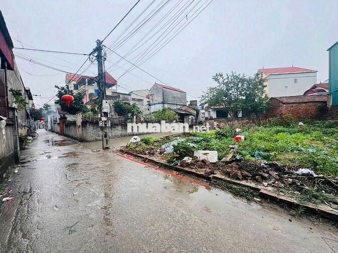 Bán nhanh siêu phẩm lô góc ngã 4, 2 mặt tiền