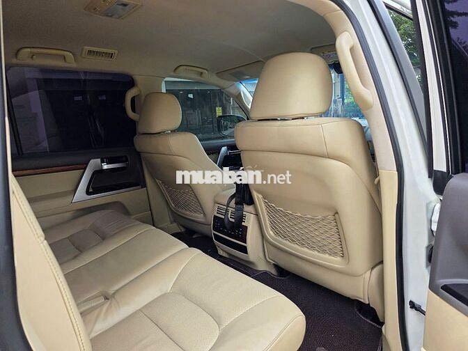 Toyota Land Cruiser 2016 VX 4.6 V8 - 90000 km