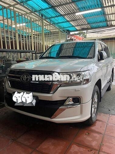 Toyota Land Cruiser 2016 VX 4.6 V8 - 90000 km