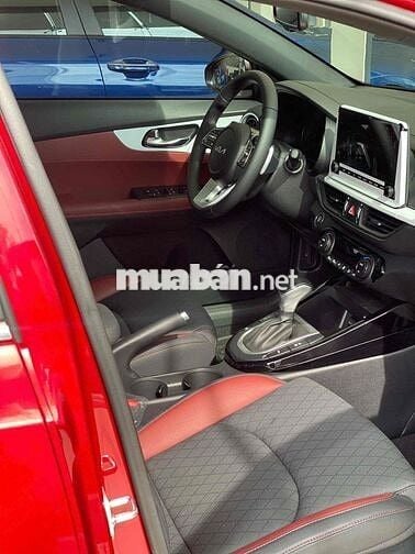*** 1 XE KIA K3 2.0 PREMIUM MỚI 100%