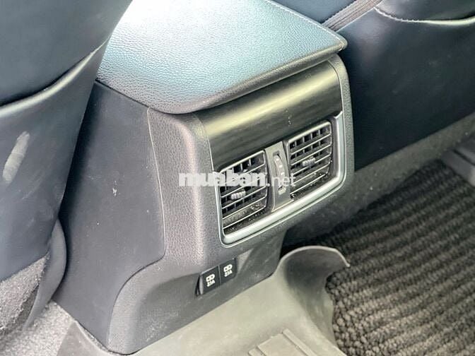Toyota Camry 2021 2.5Q - 66000 km