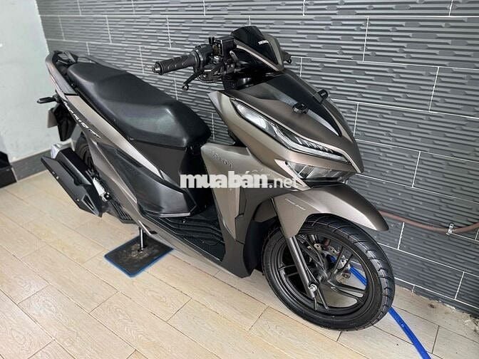 Honda Vario 150 date 2021 Vàng Cát Bs Sài Gòn