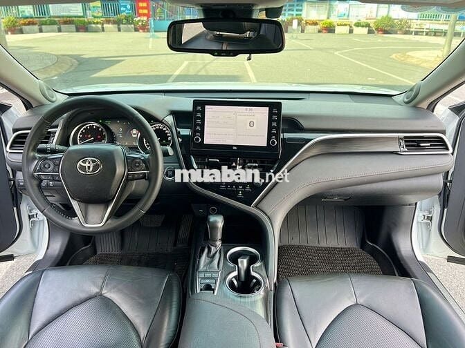 Toyota Camry 2021 2.5Q - 66000 km