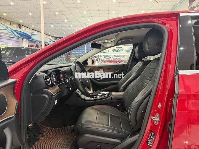 Mercedes Benz E Class 2017 E200 - 59000 km