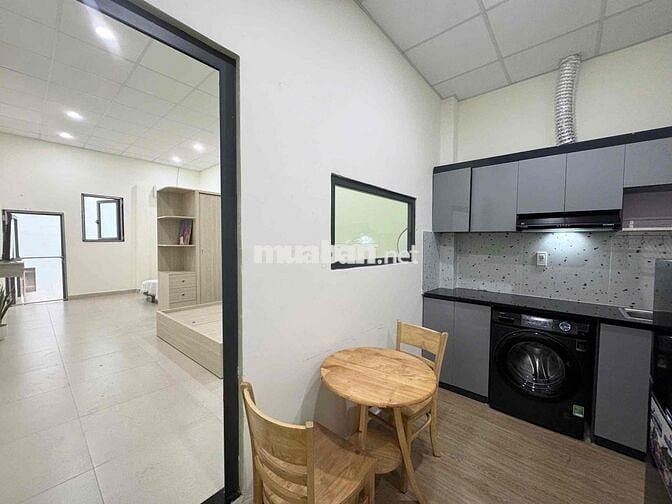 [Quận 3 ] CĂN HỘ LỚN 60m2 - TÁCH BẾP TRỆT - SÂN SAU