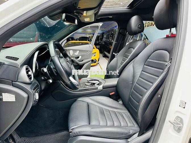 Mercedes Benz GLC 300 AMG 4MATIC  Model 2017