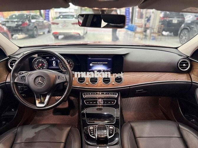 Mercedes Benz E Class 2017 E200 - 59000 km